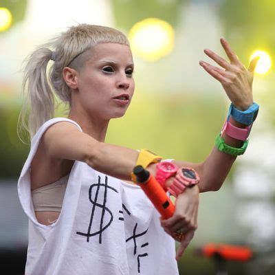 Yolandi Visser’s Bra Size and Measurements